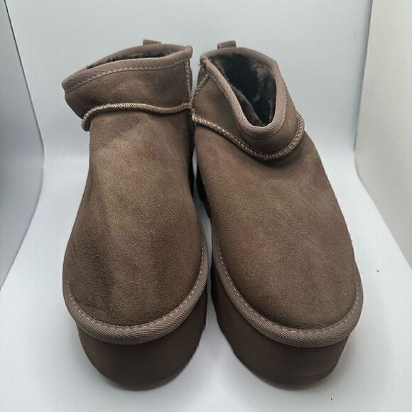 CUSHIONAIRE Women's Genuine Suede pull platform boot +Memory Foam 9.5 TAUPE - Picture 2 of 7